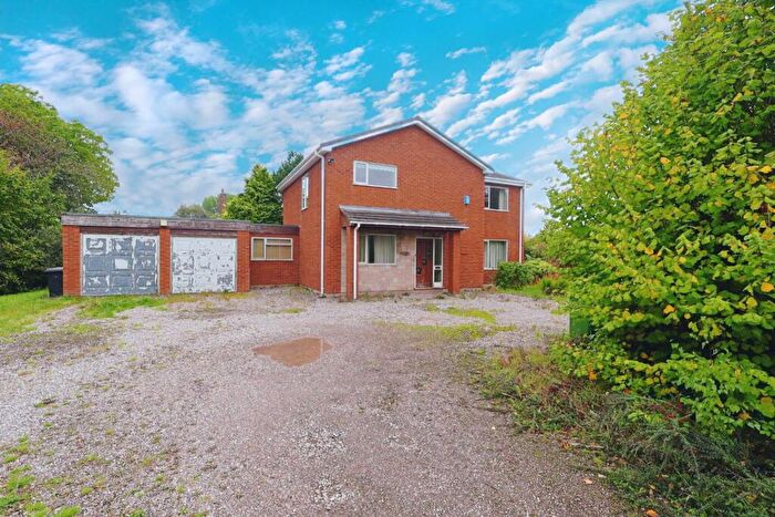 4 Bedroom Detached House For Sale In Homestead Lane, Wrexham, LL14