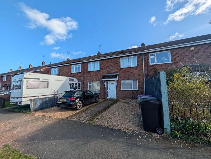 3 Bedroom Terraced House For Sale In Perth Road, Stamford, PE9