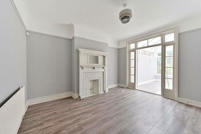 3 Bedroom Terraced House For Sale In Lower Downs Road, Wimbledon Chase, London, SW20