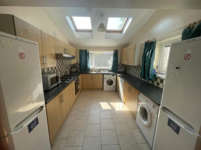 7 Bedroom Terraced House To Rent In Rhymney Street, Cathays, CF24