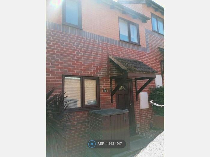 3 Bedroom Terraced House To Rent In Farm Hill, Exeter, EX4