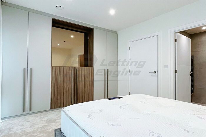 4 Bedroom Flat To Rent In Handley Drive, London, SE3