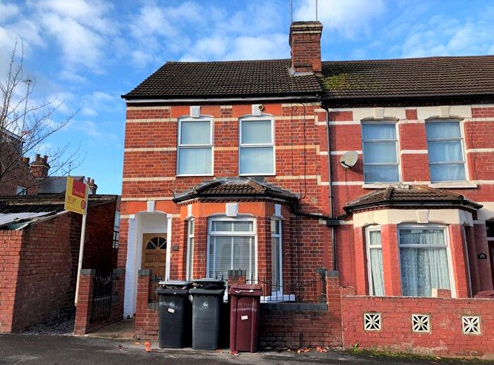 Apartment To Rent In Elm Park Road, Reading, RG30
