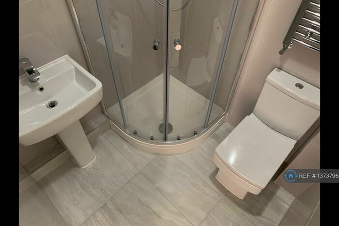 Studio To Rent In Dollis Hill Lane, London, NW2