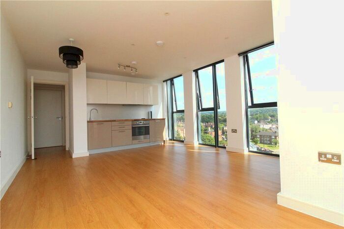 1 Bedroom Flat To Rent In Masons Avenue, Croydon, CR0