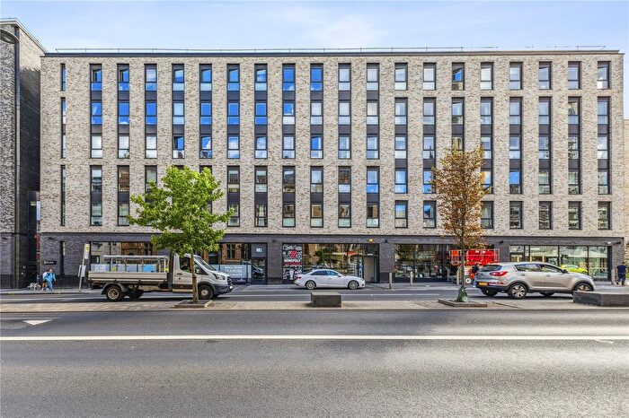 2 Bedroom Flat For Sale In Atelier, Chapel Street, Salford, Greater Manchester, M3