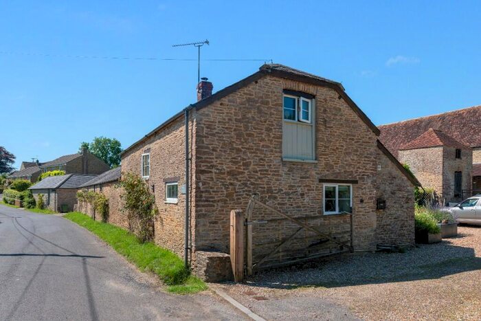 2 Bedroom Barn Conversion For Sale In Holton, Somerset, BA9