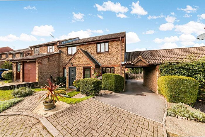 2 Bedroom End Of Terrace House For Sale In Morston Close, Tadworth, KT20