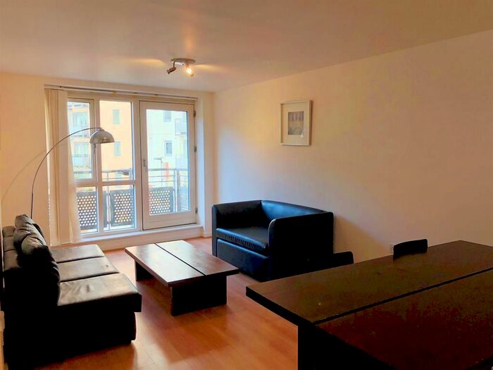 2 Bedroom Flat To Rent In The Helmsley, Aspect, Elmwood Lane, Leeds, LS2