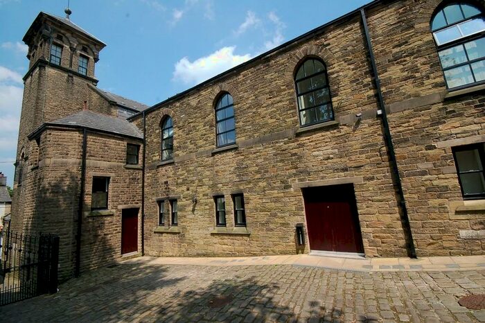 2 Bedroom Apartment To Rent In Victoria Street, Glossop, SK13