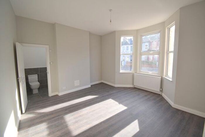 1 Bedroom Property To Rent In Cranleigh Road, London, N15