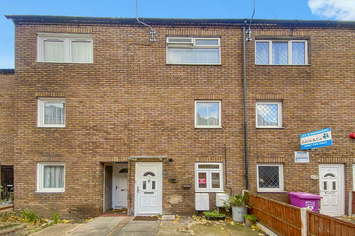 4 Bedroom Terraced House To Rent In Swanfield Street, Shoreditch, E2