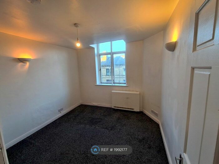 1 Bedroom Flat To Rent In North Street, Keighley, BD21