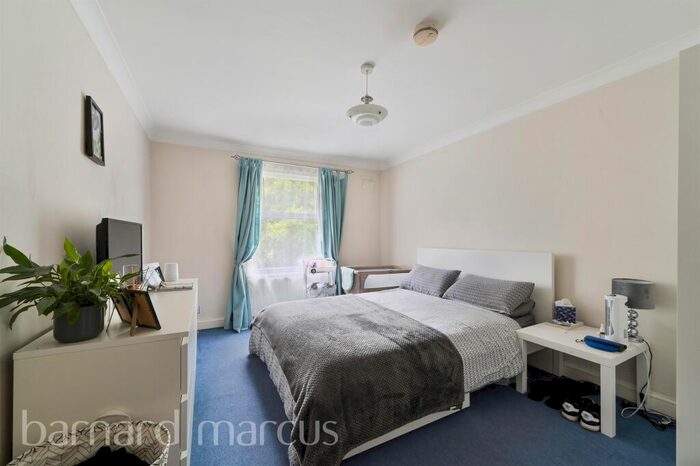 2 Bedroom Maisonette To Rent In Ewell Road, Surbiton, KT6