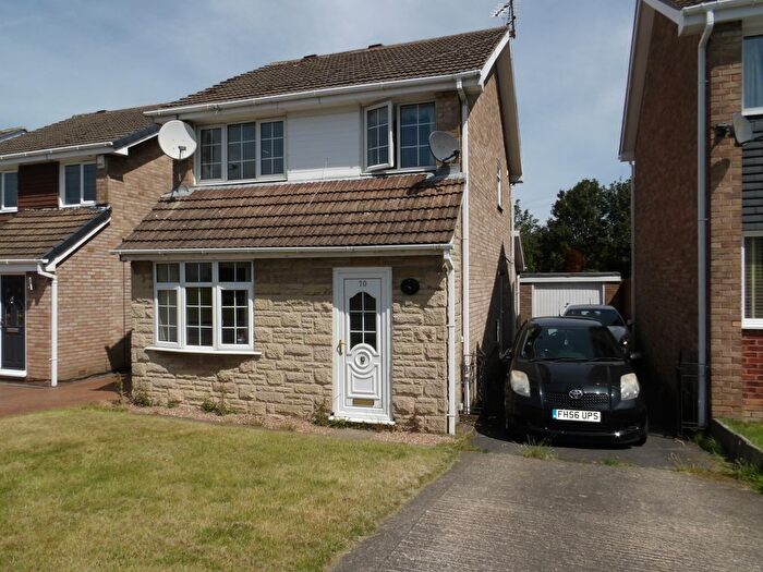 3 Bedroom Semi-Detached House To Rent In Meadow Hill Road, Chesterfield, S41