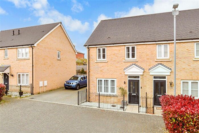2 Bedroom Semi Detached House For Sale In Barn Owl Way, Whitfield, Dover, Kent, CT16
