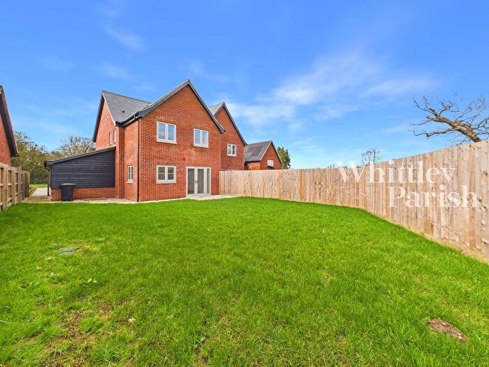 3 Bedroom Semi-Detached House For Sale In The Street, Wattisfield, IP22