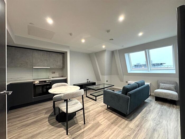 1 Bedroom Apartment To Rent In Caversham Road, Reading, RG1