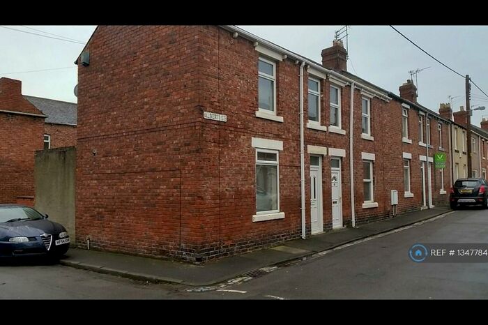 2 Bedroom End Of Terrace House To Rent In Albert Street, Chester Le Street, DH3