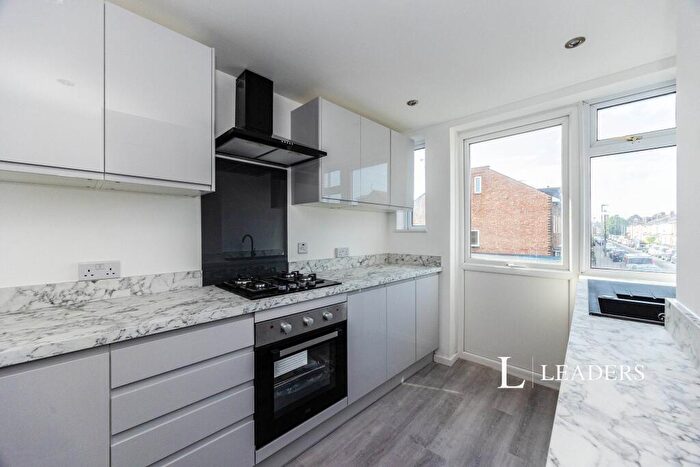 3 Bedroom Maisonette To Rent In Laburnum Grove, PO2