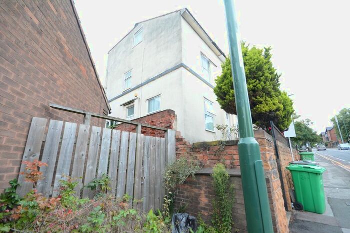 4 Bedroom Semi-Detached House To Rent In Woodborough Road, Mapperley, Nottingham, NG3