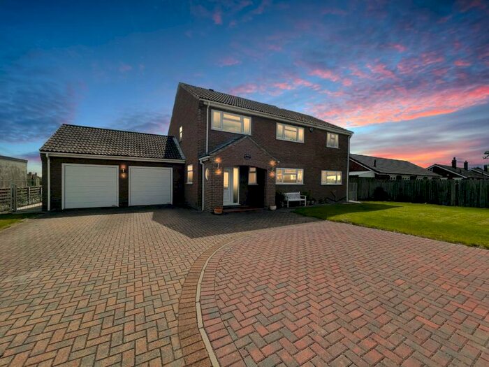 4 Bedroom Detached House For Sale In Main Street, Barkston Ash, Tadcaster, LS24