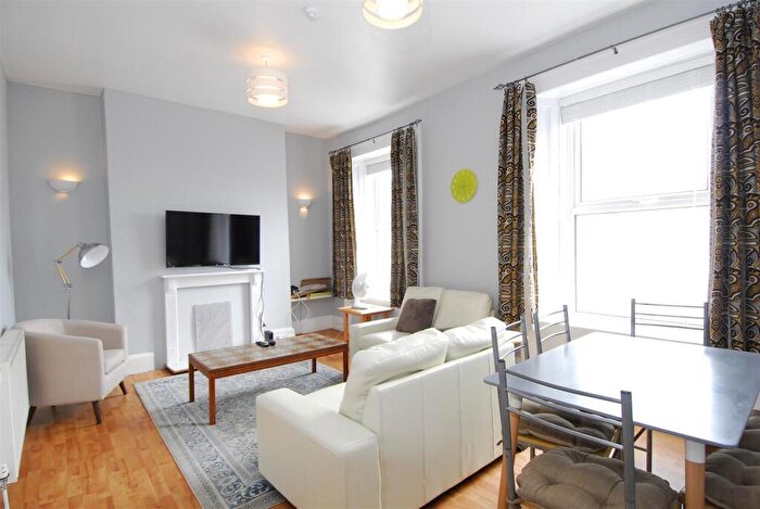 5 Bedroom Flat To Rent In Clifton Place, Plymouth, PL4