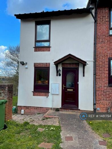 2 Bedroom End Of Terrace House To Rent In St. Albans Close, Exeter, EX4
