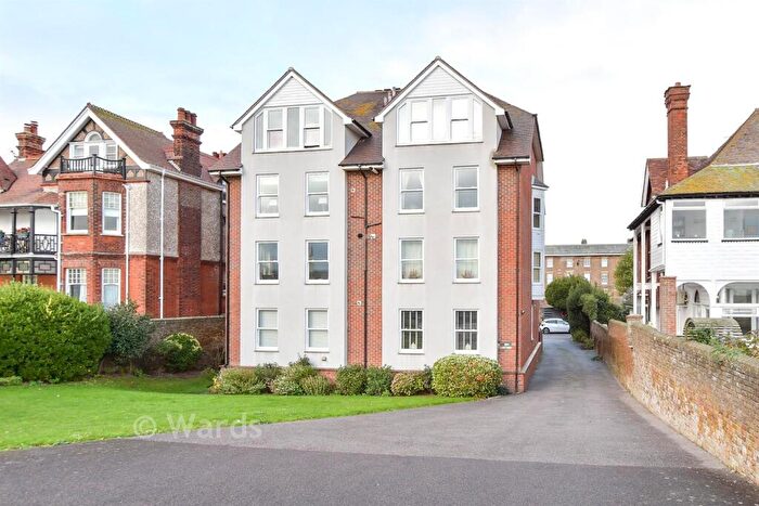 2 Bedroom Apartment For Sale In Marine Road, Walmer, Deal, Kent, CT14