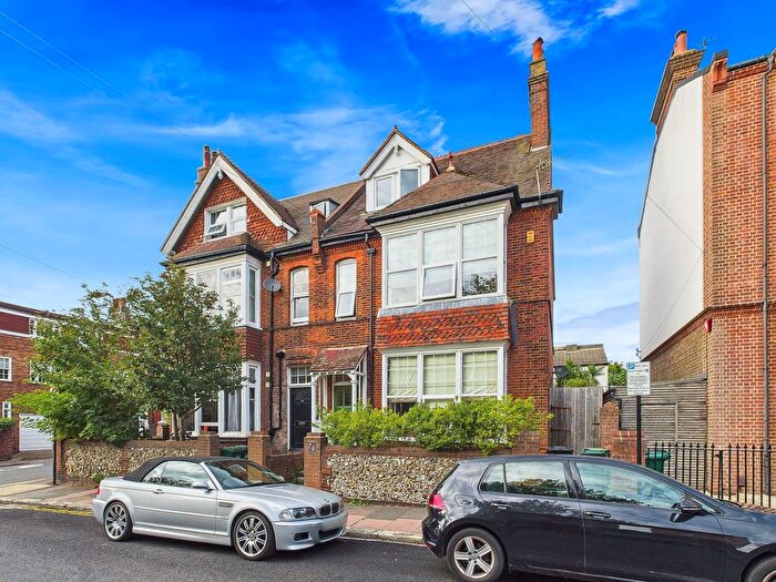 5 Bedroom Semi-Detached House For Sale In Old Shoreham Road, Brighton, BN1