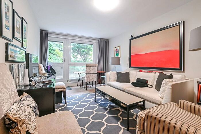 1 Bedroom Flat For Sale In Aberdeen Park, Highbury, London, N5