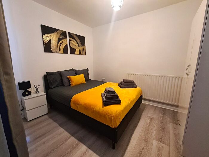 1 Bedroom Flat To Rent In Empire Court, Avon Street, Warwickshire, CV21