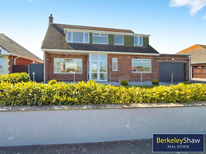 4 Bedroom Detached House For Sale In Spinney Crescent, Blundellsands, Liverpool, L23