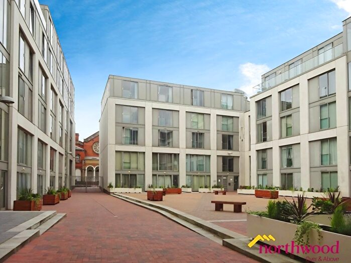 3 Bedroom Flat To Rent In Commercial Street, City Centre, Birmingham, B1