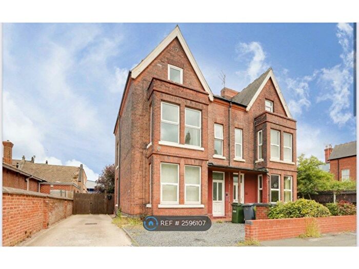 3 Bedroom Flat To Rent In Church Drive, Daybrook, Nottingham, NG5