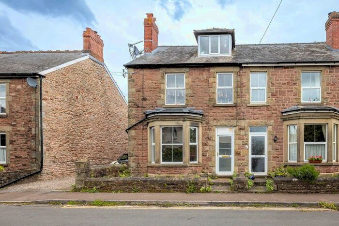 1 Bedroom Apartment To Rent In Victoria Road, Lydney, GL15