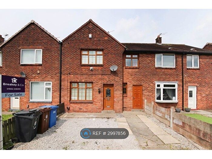 3 Bedroom Terraced House To Rent In Kitt Green Road, Wigan, WN5