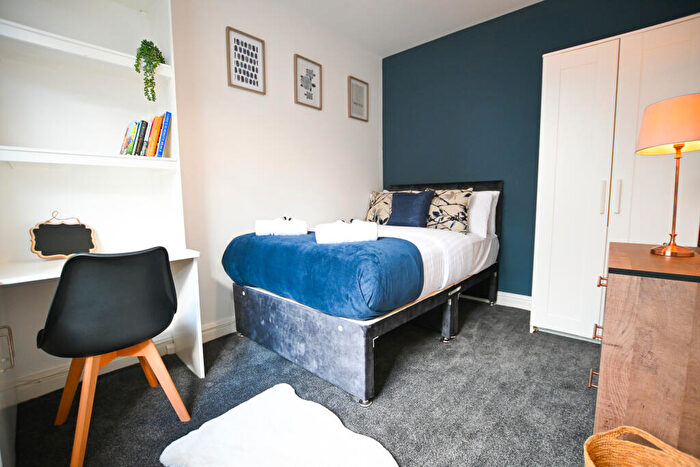 3 Bedroom Terraced House To Rent In Crowther Street, Stoke-on-Trent, Staffordshire, ST4