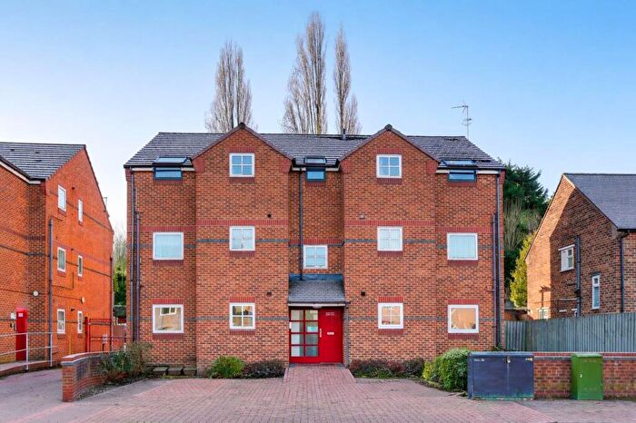 2 Bedroom Apartment For Sale In Valley Court, Carlton, NG4