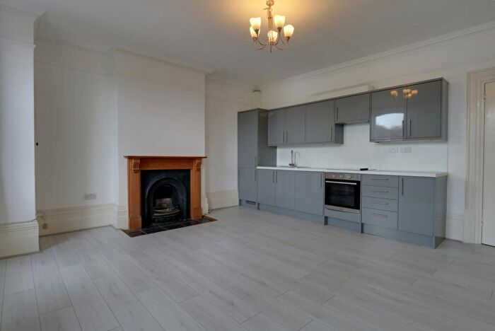 3 Bedroom Flat To Rent In Westcombe Hill, London, Greater London, SE3