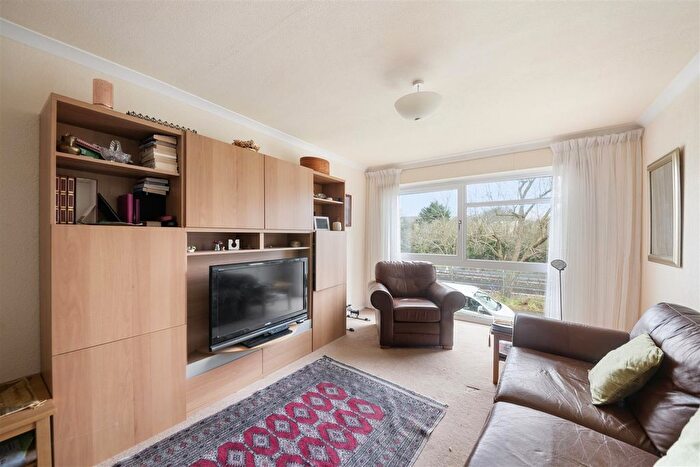 2 Bedroom Flat For Sale In Rutland House, The Farmlands, Northolt, UB5