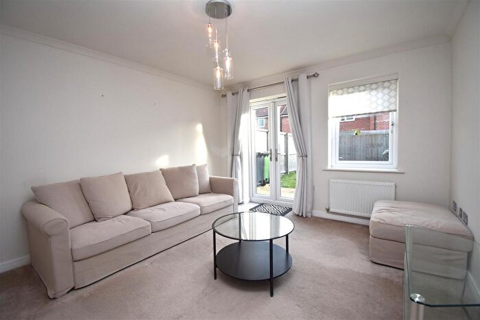 2 Bedroom Semi-Detached House To Rent In Turner Close, York, YO31