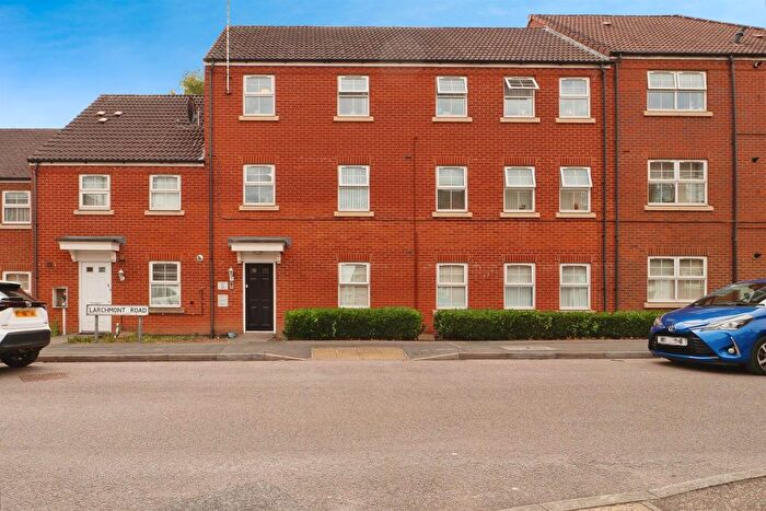 2 Bedroom Flat For Sale In Larchmont Road, Leicester, LE4