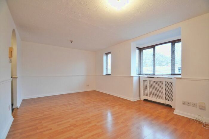 2 Bedroom Flat To Rent In Cumberland Place, London SE6