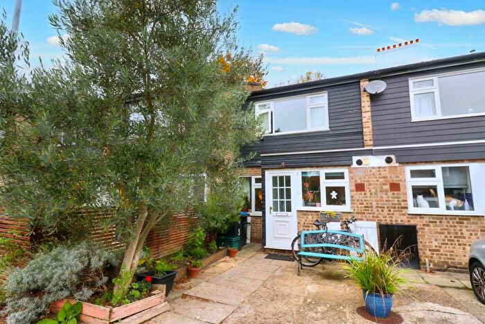 2 Bedroom Terraced House To Rent In Iris Close, Surbiton, KT6