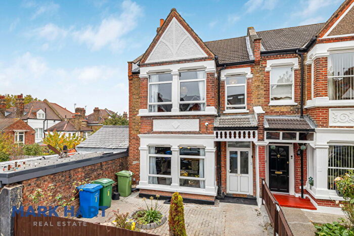 1 Bedroom Flat To Rent In Beauval Road, London, SE22