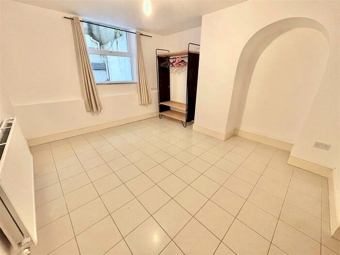 1 Bedroom Flat To Rent In Surrey Street, St. Pauls, Bristol, BS2