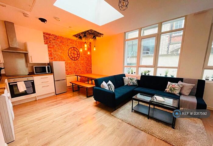 2 Bedroom Flat To Rent In Devonshire House, Birmingham, B3