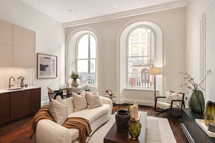 1 Bedroom Flat For Sale In Charles Street, London, W1J