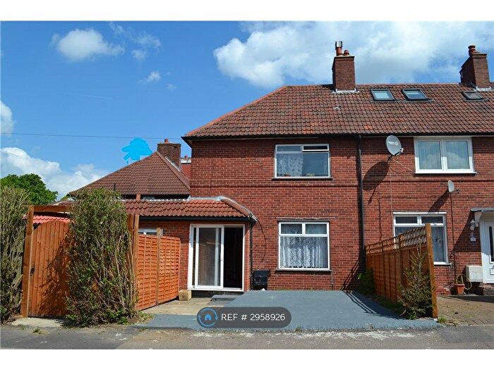 3 Bedroom End Of Terrace House To Rent In Croaxden Walk, London, SM4